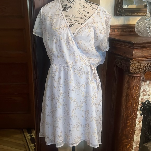 Never worn - Picture 1 of 1